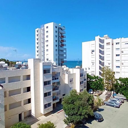 5 Min To The Beach Holiday Shared Apartment Incl Netflix - Private Room In 3 Bdr Apt Larnaca Dış mekan fotoğraf
